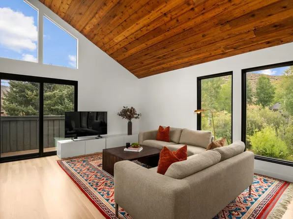 4 Mock Orange, Sun Valley, ID 83353