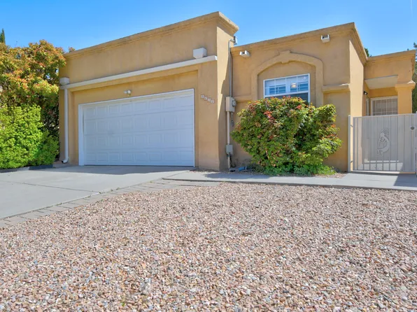 3652 Arboleda Senda NE, Albuquerque, NM 87111