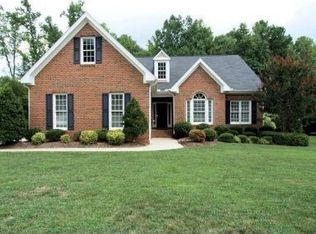 204 Marvista Ct, Cary, NC 27518