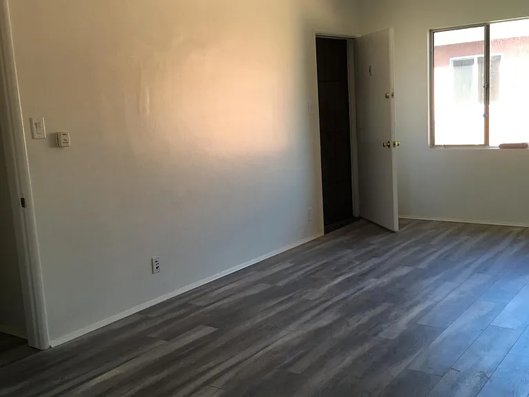 11702 Crenshaw Blvd #C — Photo 6