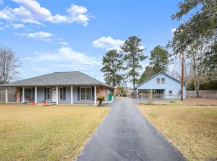 26903 Jill Rd, Holden, LA 70744