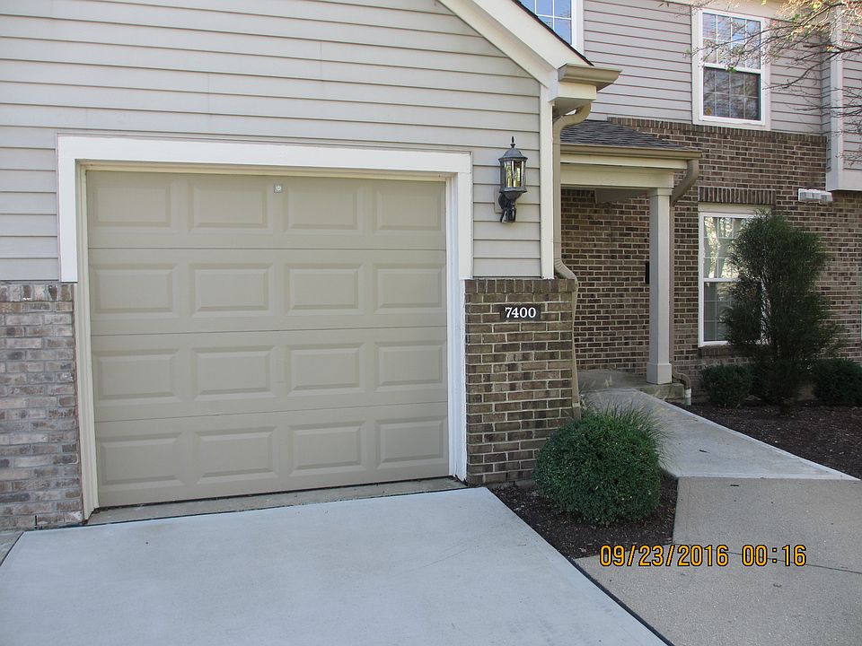 Attached Garage