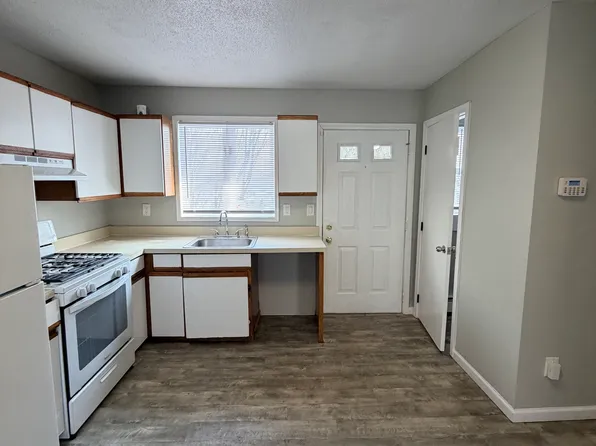 43 Hillside Ave, East Haven, CT