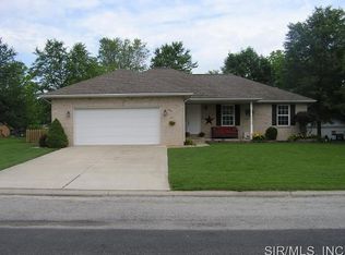 301 W 3rd St, Aviston, IL 62216