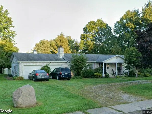 69 S Main St, Albion, PA 16401