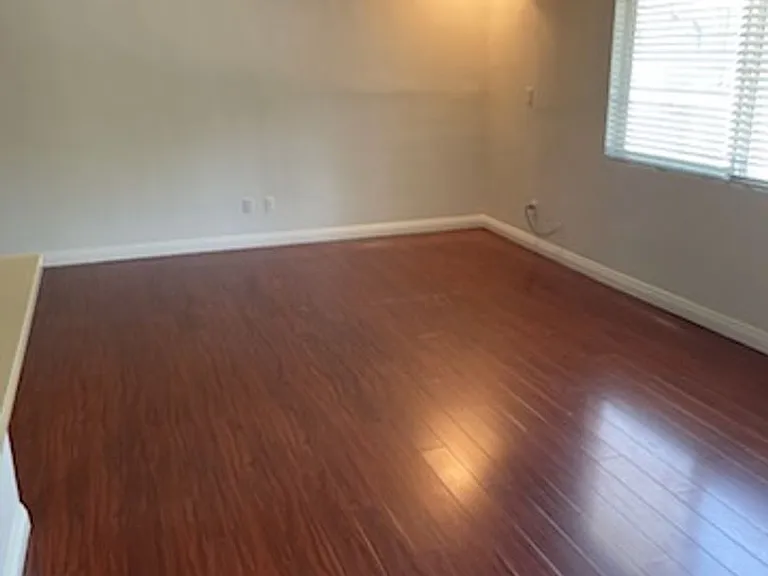 Apt 7222 Whittier — Photo 9