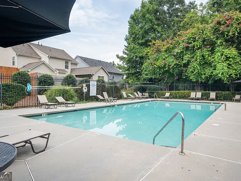 1796 Umberland Way — Photo 32