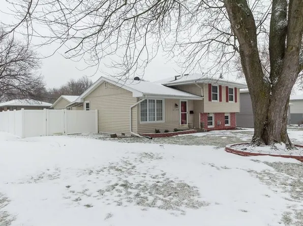 4133 66th St, Urbandale, IA 50322