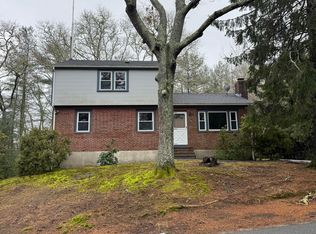 33 Cliff Rd, Buzzards Bay, MA 02532