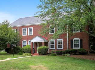 4118 36th St S APT A2, Arlington, VA 22206