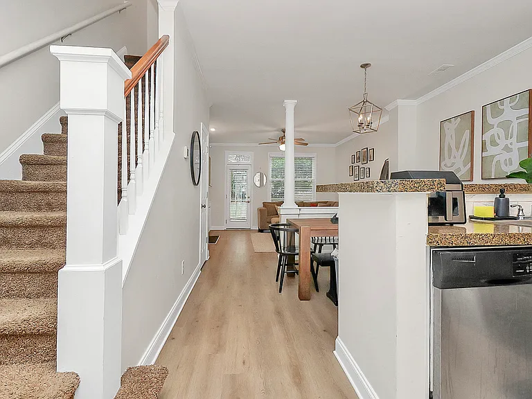 1532 Cleveland Ave — Photo 3
