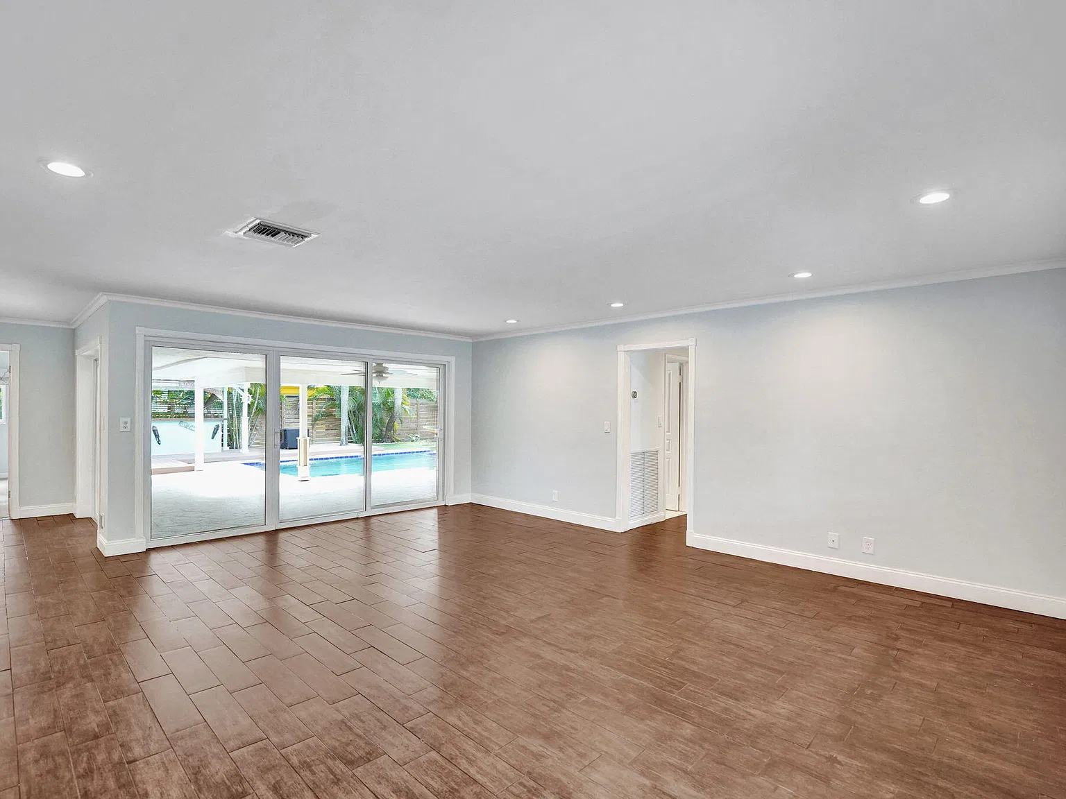 3 bed, 2.0 bath, 1798 sqft, $6,500 — Photo 4
