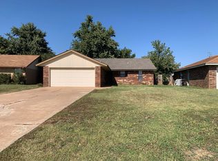 5818 Cedar Ridge Dr, Enid, OK 73703