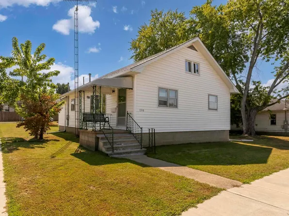 1310 E Main St, West Frankfort, IL 62896