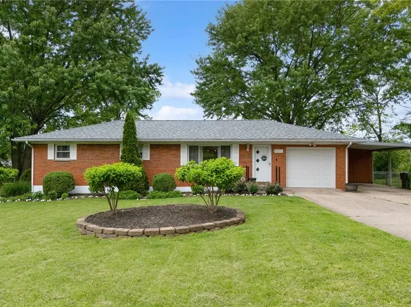 8205 Westlawn Dr, Franklin, OH 45005