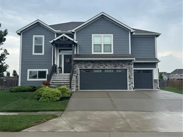 1327 N 161st Ter, Basehor, KS 66007