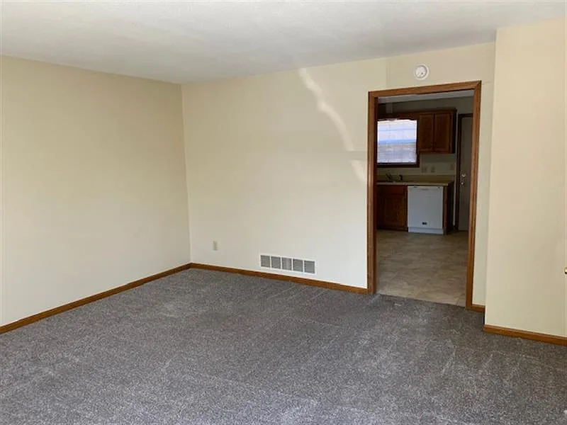 Sunflower Street Apartments — Photo 2