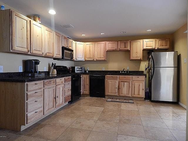 1st image of 8027 E Columbus Ave
