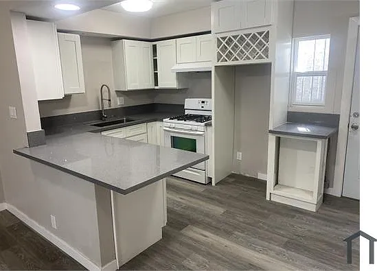 2 bed, 960 sqft, $2,500 — Photo 3