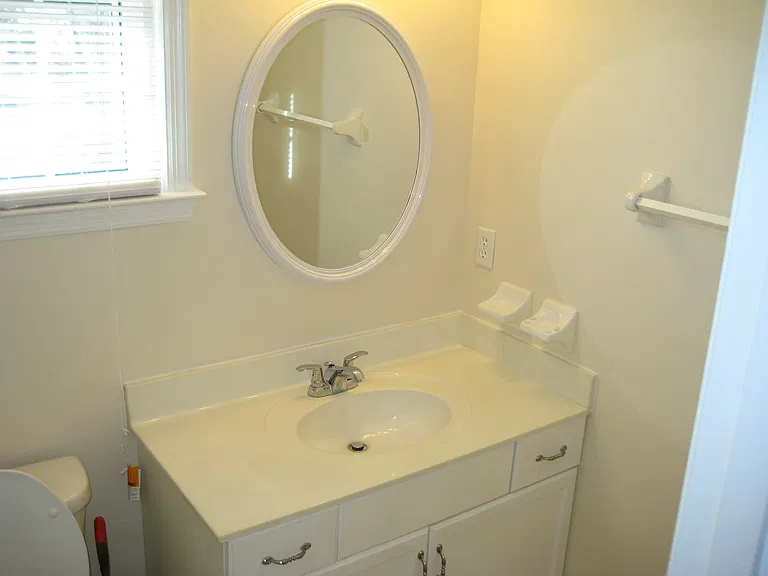 126 Ashton Dr — Photo 12