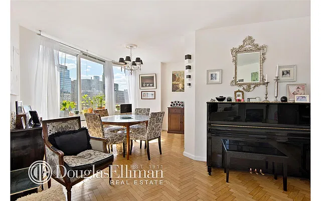 Rented by Douglas Elliman | media 32