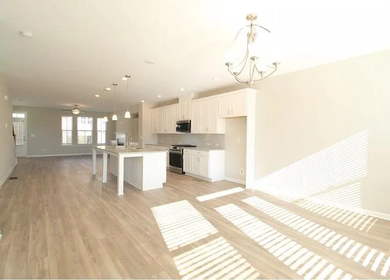 4514 Valtek Ct — Photo 9