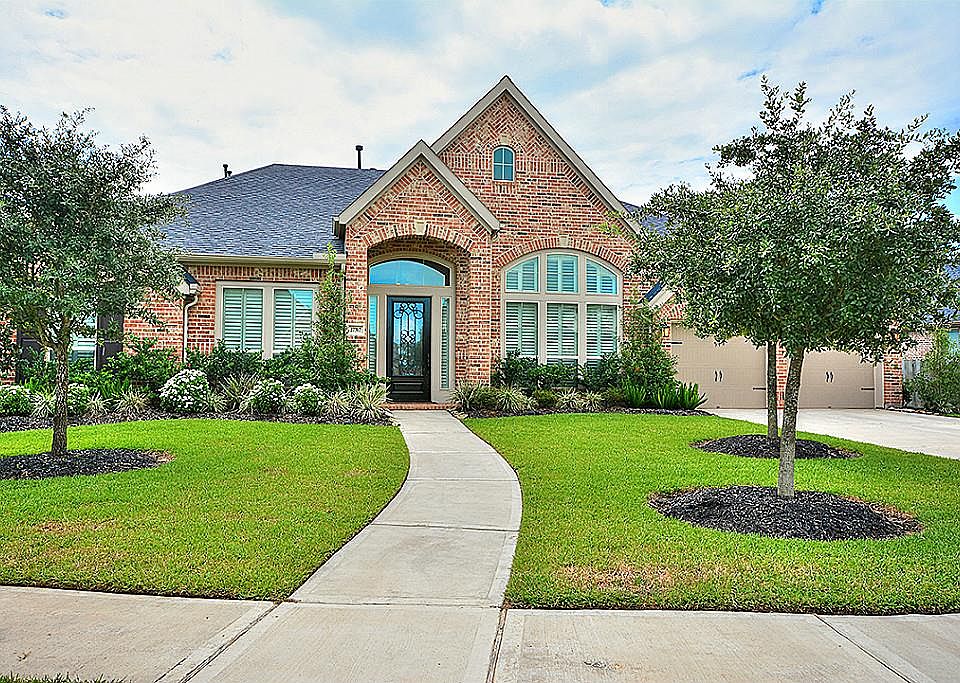 1st image of 27707 Bering Crossing Dr