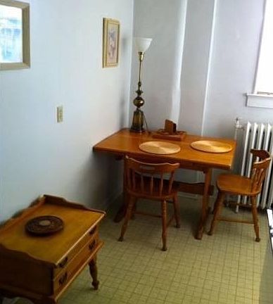 4 pcs dining area