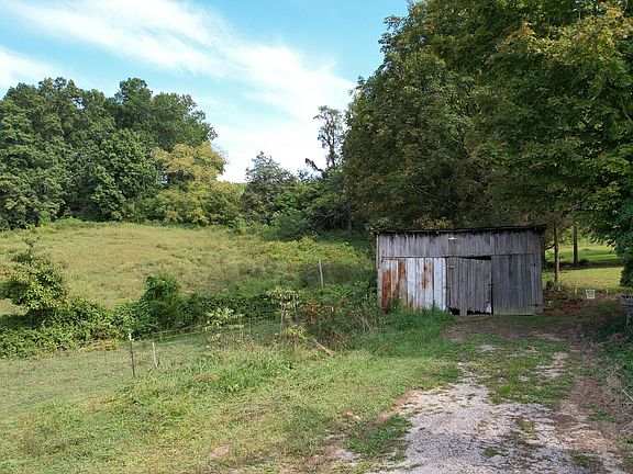 4th image of 32AC Blake Ln