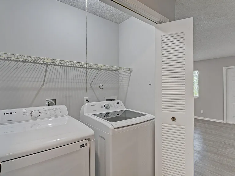 9186 Roan Ln — Photo 6