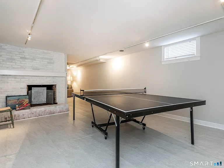 61 Old Litchfield Rd — Photo 34