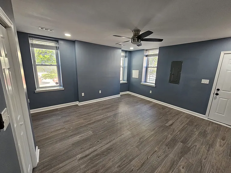 2647 N Charles St #1 — Photo 30