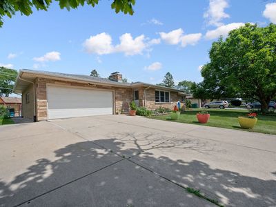 1907 Glenwood Ave, Joliet, IL, 60435