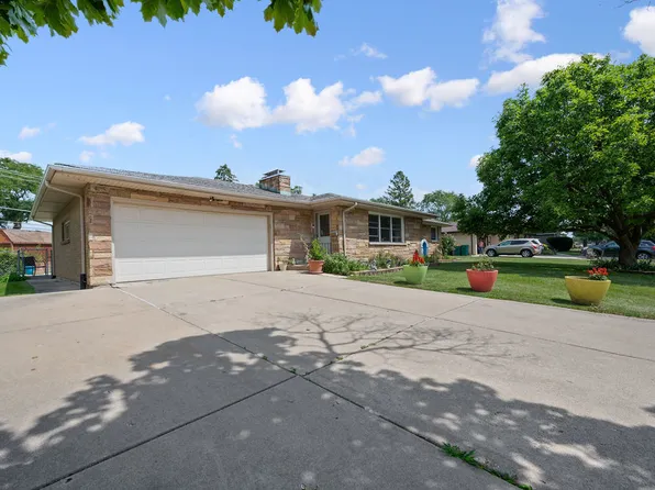 1907 Glenwood Ave, Joliet, IL 60435