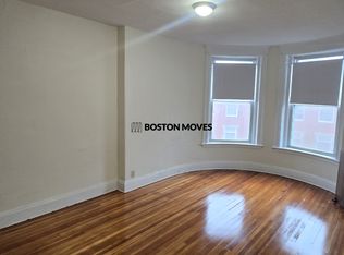 11 Mount Hood Rd APT 2A, Brighton, MA 02135