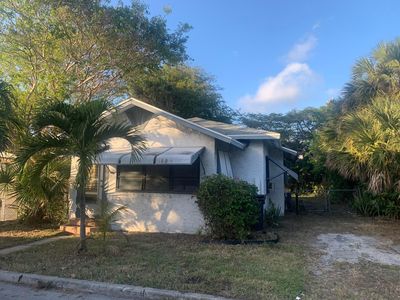 621 Wilmot Street, West Palm Beach, FL, 33405