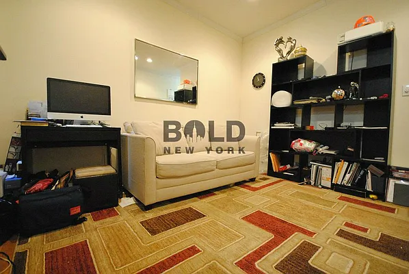 Rented by Bold New York | media 28