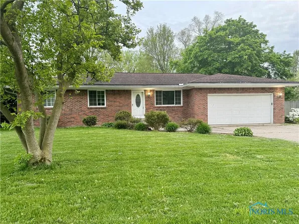 513 Mettabrook Dr, Swanton, OH 43558