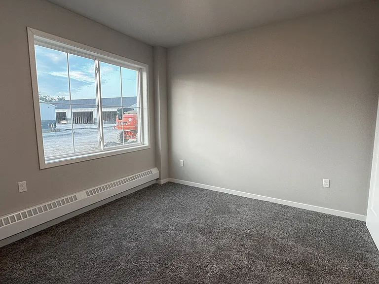 Creekside Apartment Homes — Photo 12