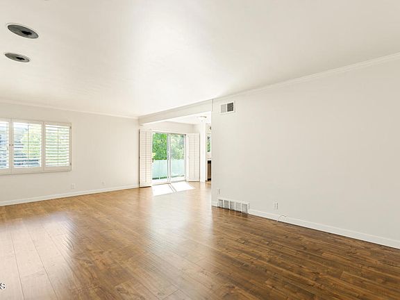 4th image of 1233 N Columbus Ave APT 3A