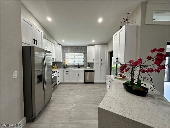 3rd image of 16589 Coriander Ln