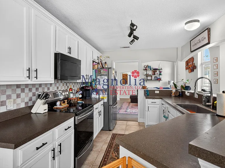 268 Scarlett Ln — Photo 11
