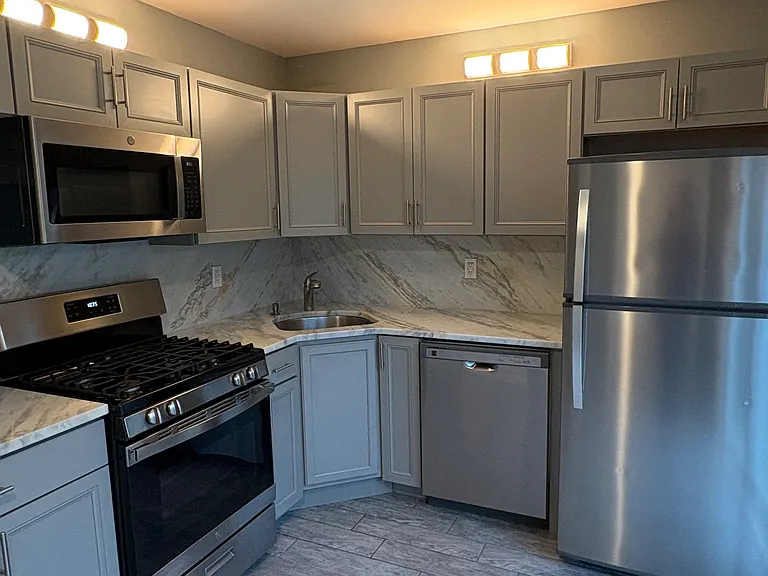 65 Cheshire Dr #65 — Photo 8