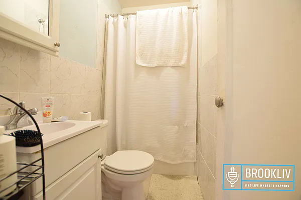 Rented by null | media 25