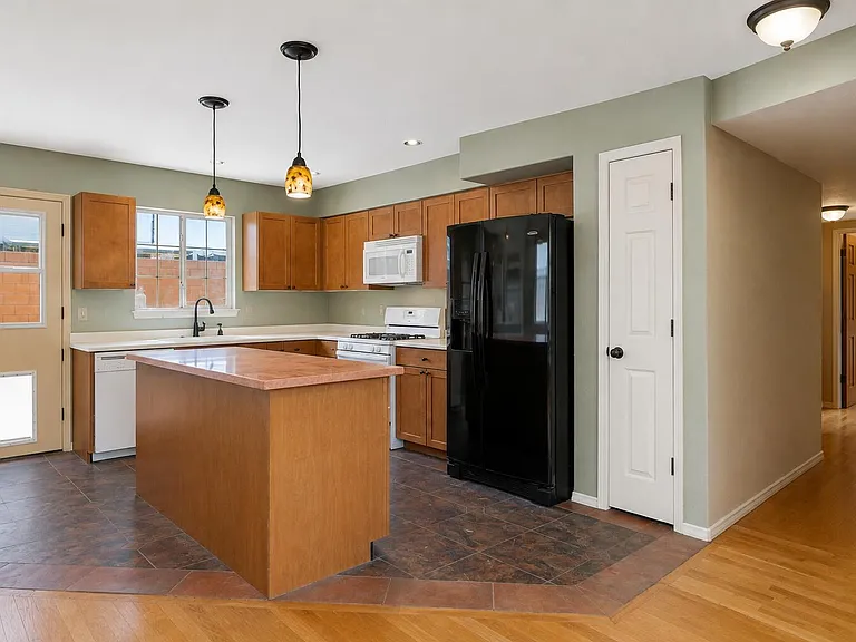 6716 Carney Ave NW — Photo 7
