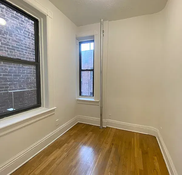 223 E 32nd St #5D — Photo 3