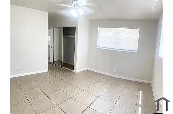 Building Photo - 1520 W Blue Heron Blvd #32