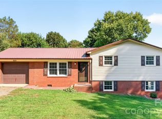 823 Flint Dr, Statesville, NC 28677