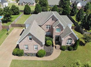 16 Stornaway Dr, Jackson, TN 38305