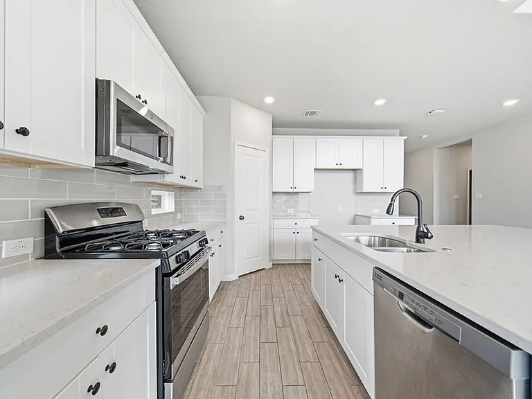 12071 Pitcher Rd — Photo 14